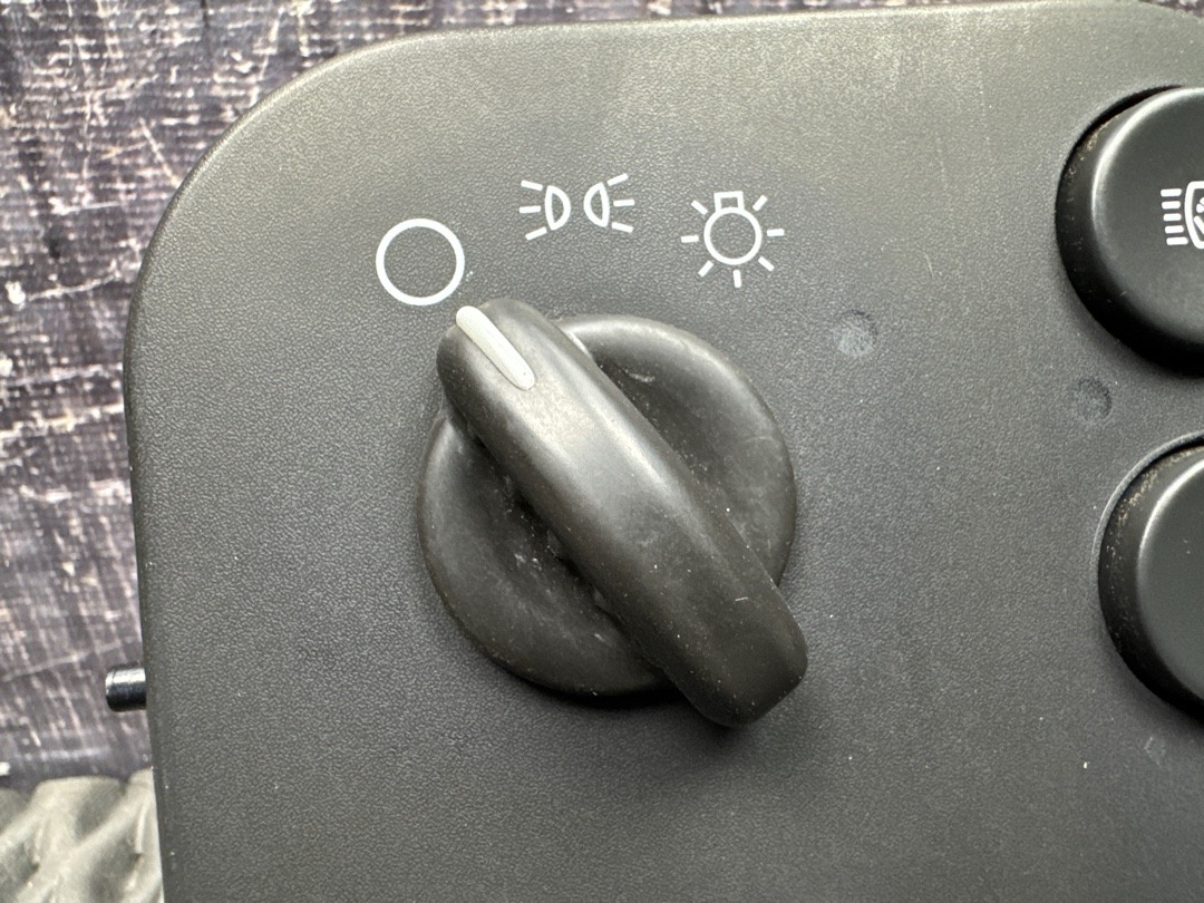 Переключатель света, 1680 рублей, Красноярск