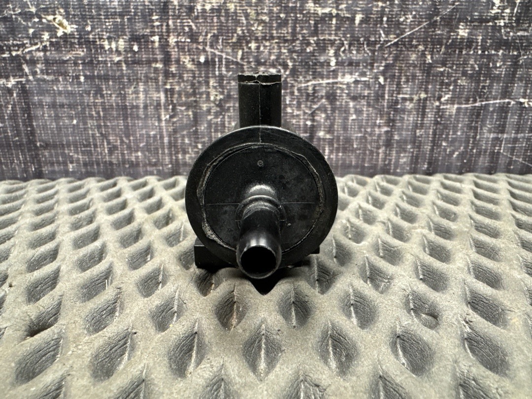 Клапан вентиляции топливного бака, 3880 рублей, Красноярск