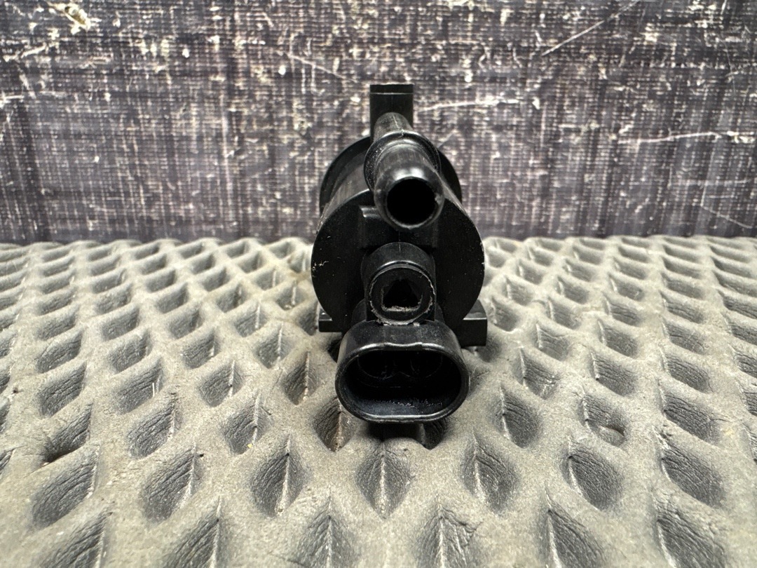 Клапан вентиляции топливного бака, 3880 рублей, Красноярск