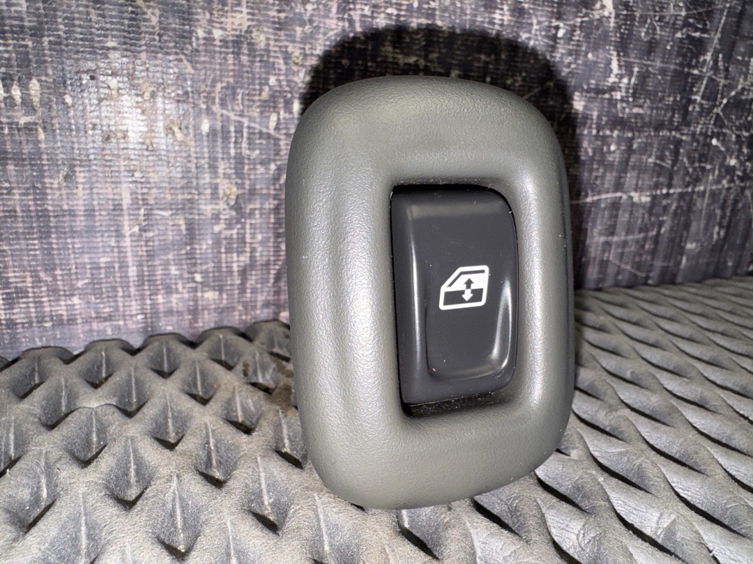 Кнопка стеклоподъемника, 550 рублей, Красноярск