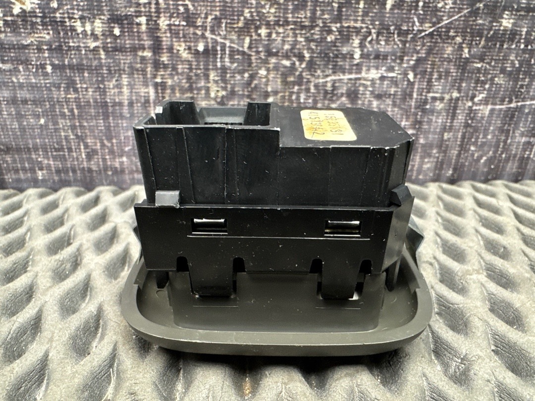 Кнопка стеклоподъемника, 550 рублей, Красноярск