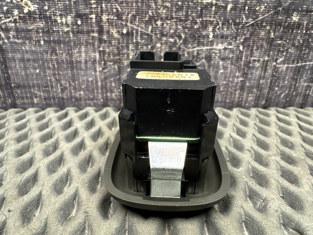 Кнопка стеклоподъемника, 550 рублей, Красноярск