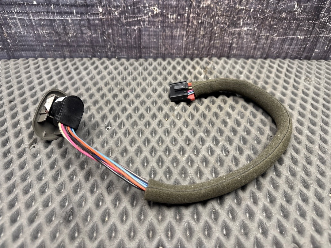 Кнопка регулировки зеркал, 1820 рублей, Красноярск