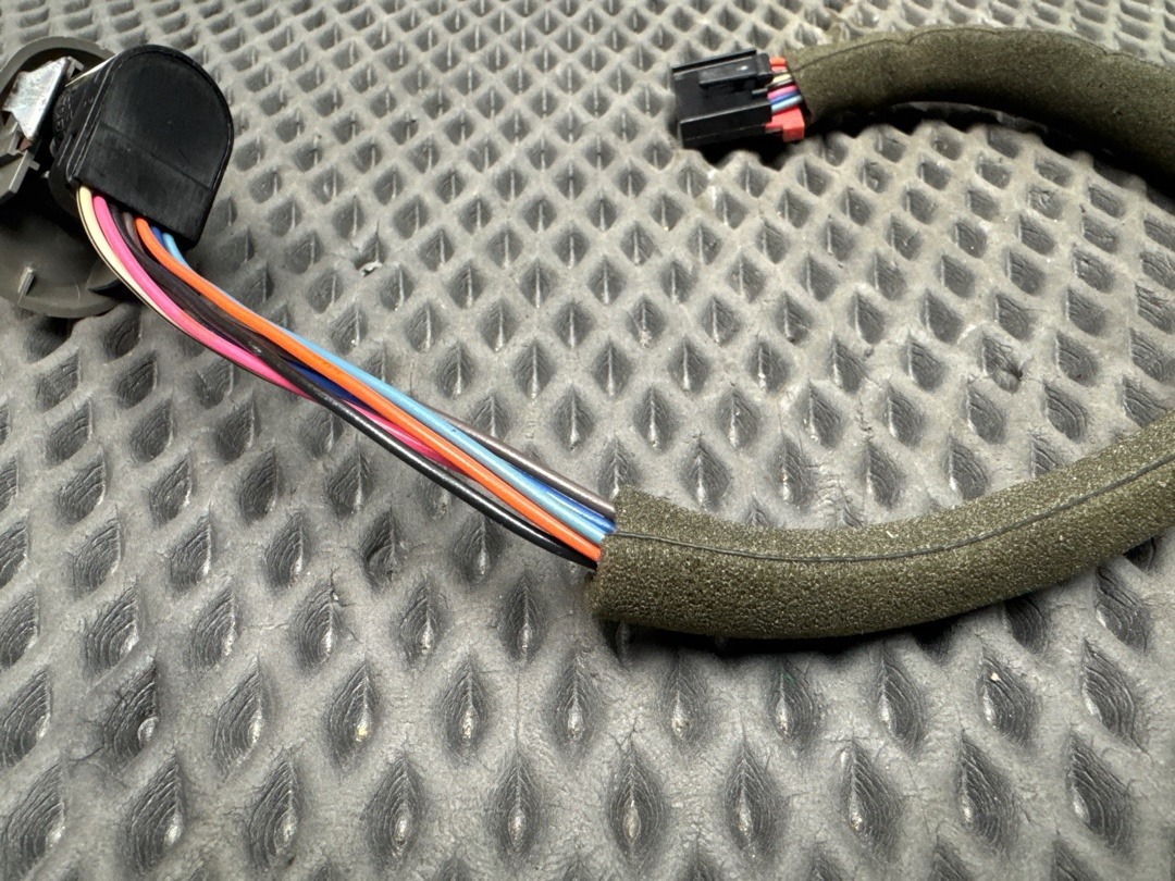 Кнопка регулировки зеркал, 1820 рублей, Красноярск