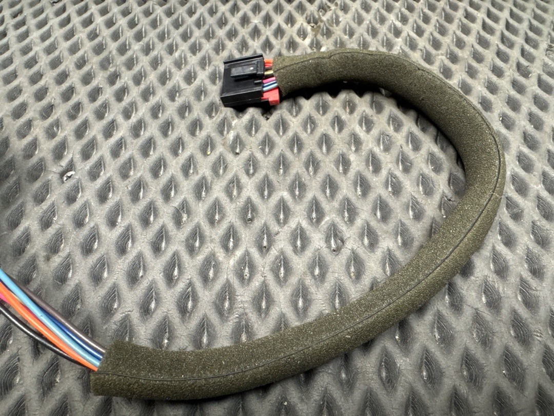 Кнопка регулировки зеркал, 1820 рублей, Красноярск