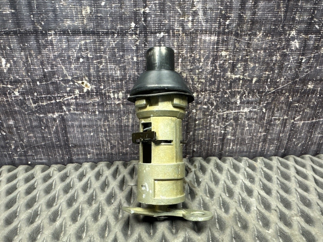 Кнопка открывания багажника, 3340 рублей, Красноярск