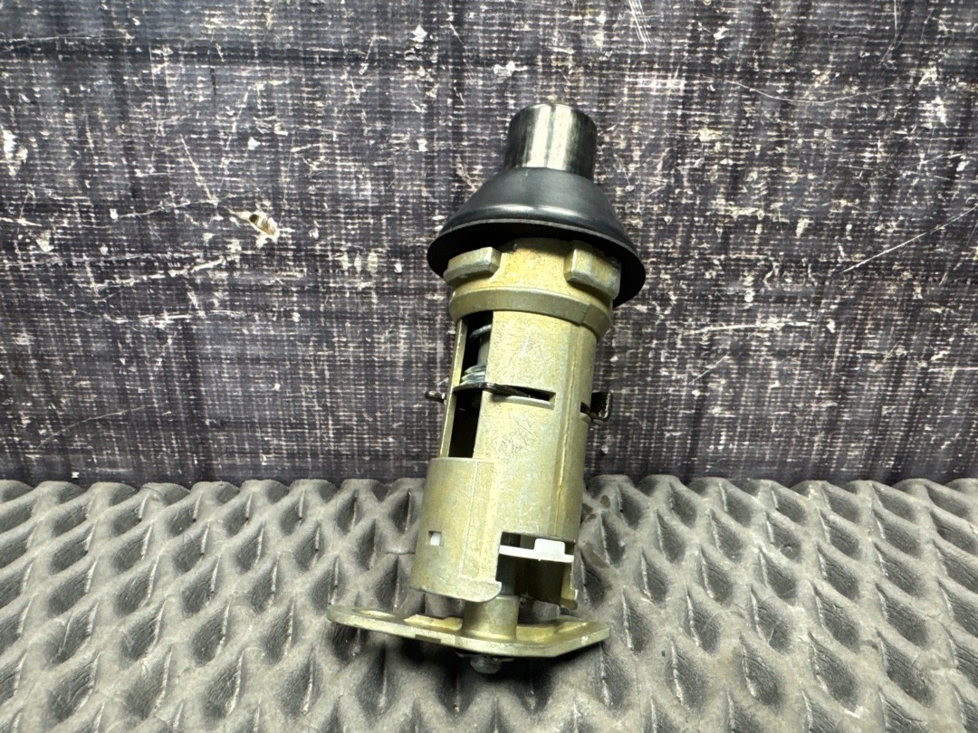 Кнопка открывания багажника, 3340 рублей, Красноярск