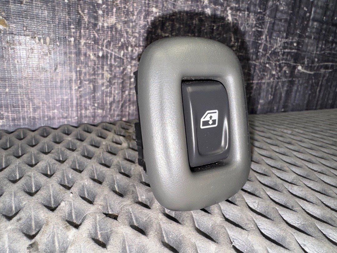 Кнопка стеклоподъемника, 550 рублей, Красноярск