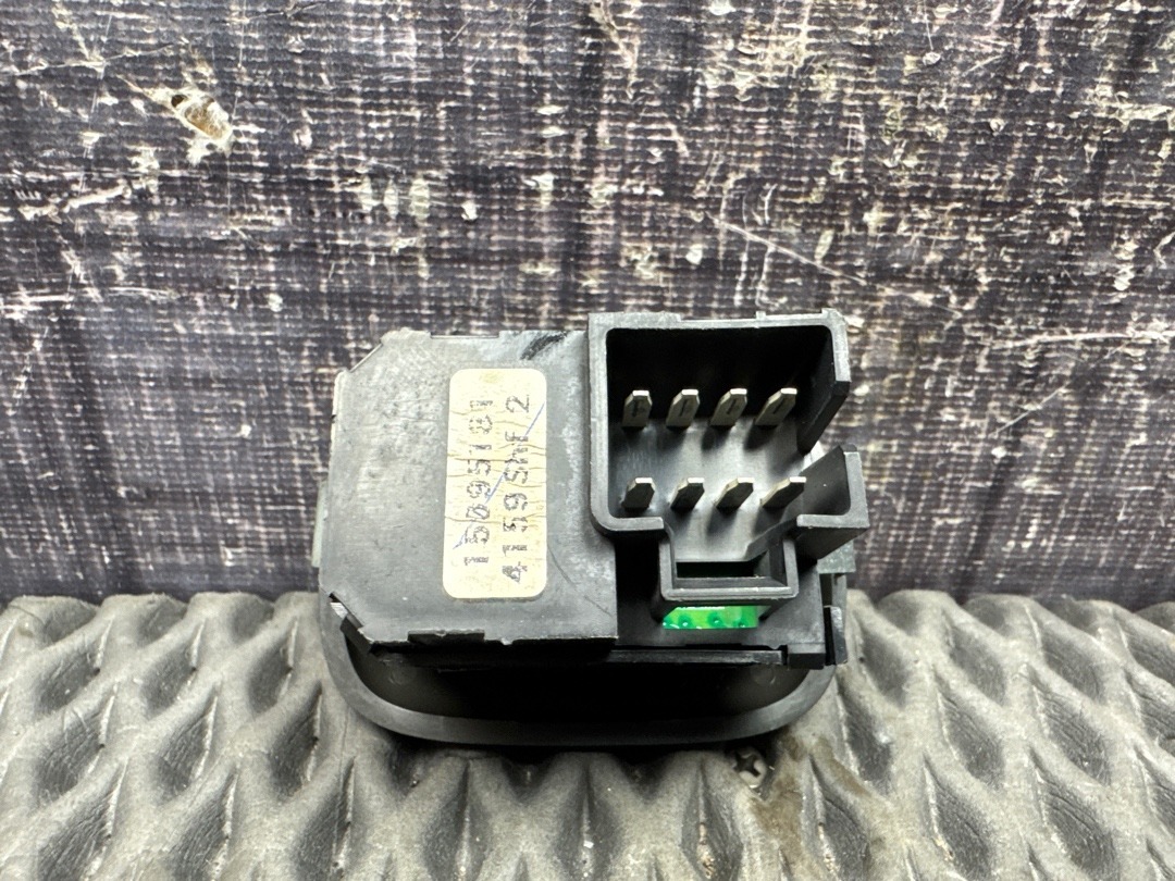 Кнопка стеклоподъемника, 550 рублей, Красноярск