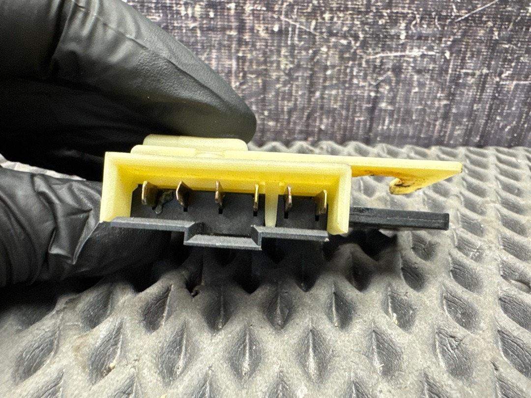 Концевик педали тормоза, 1980 рублей, Красноярск