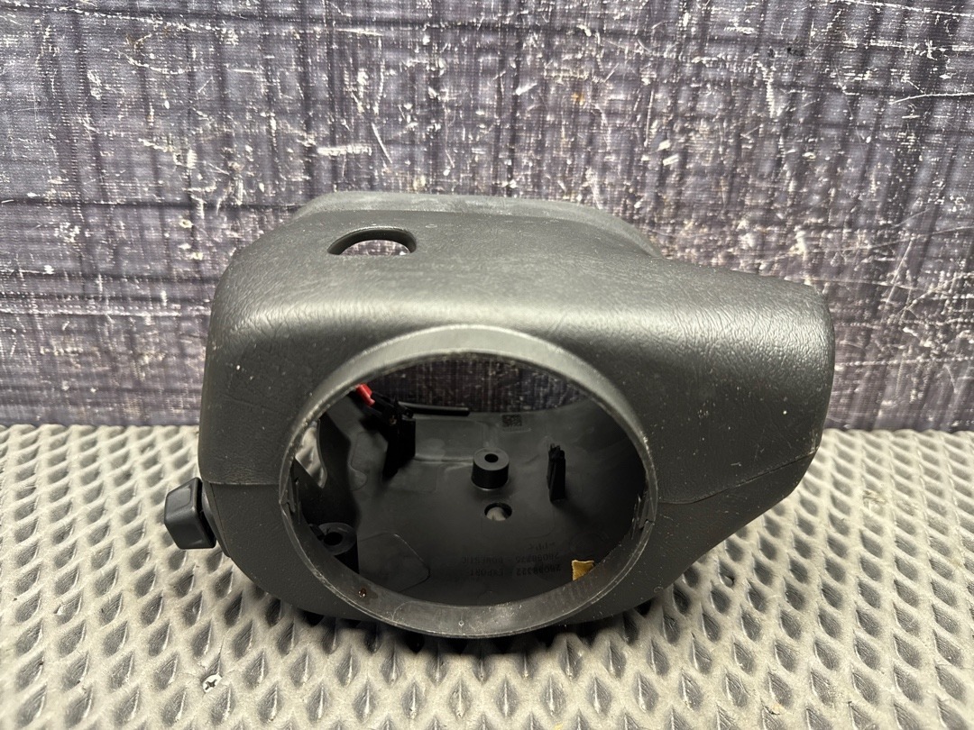 Кожух рулевой колонки, 1360 рублей, Красноярск