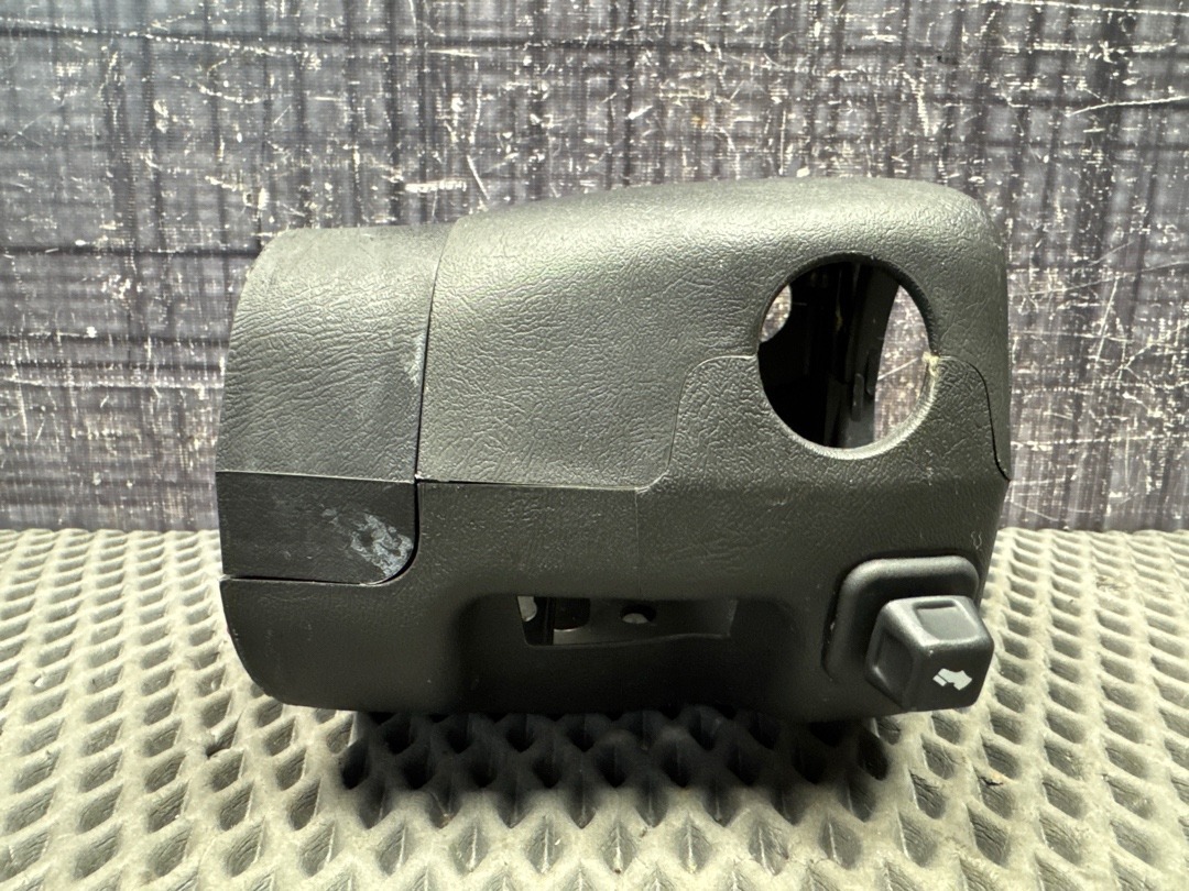 Кожух рулевой колонки, 1360 рублей, Красноярск