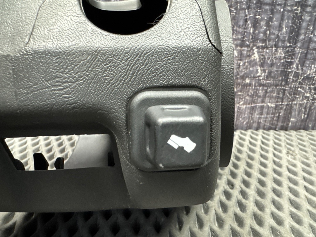 Кожух рулевой колонки, 1360 рублей, Красноярск