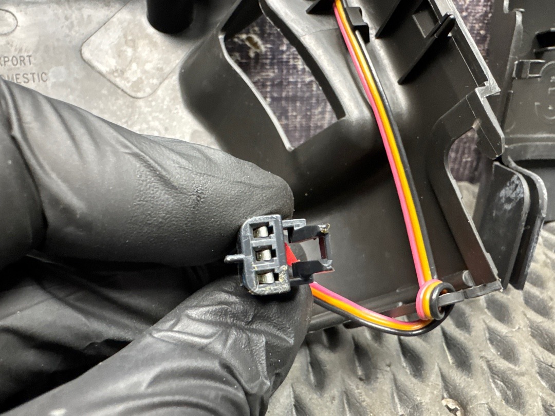 Кожух рулевой колонки, 1360 рублей, Красноярск