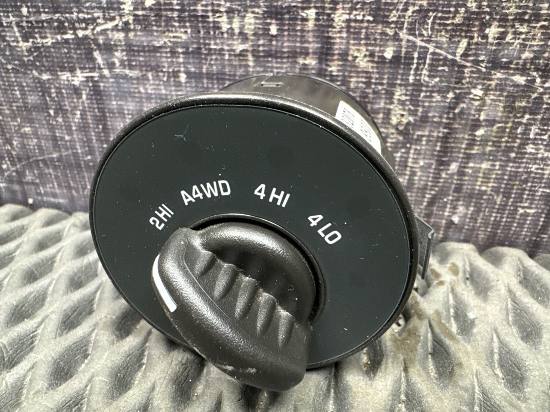 Переключатель блокировки дифференциала, 2830 рублей, Красноярск