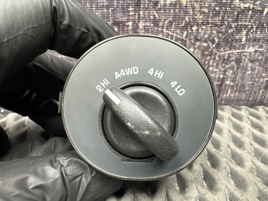 Переключатель блокировки дифференциала, 2830 рублей, Красноярск