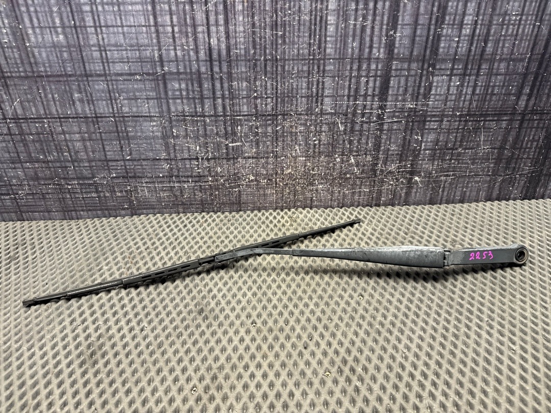 Дворник, 1330 рублей, Красноярск