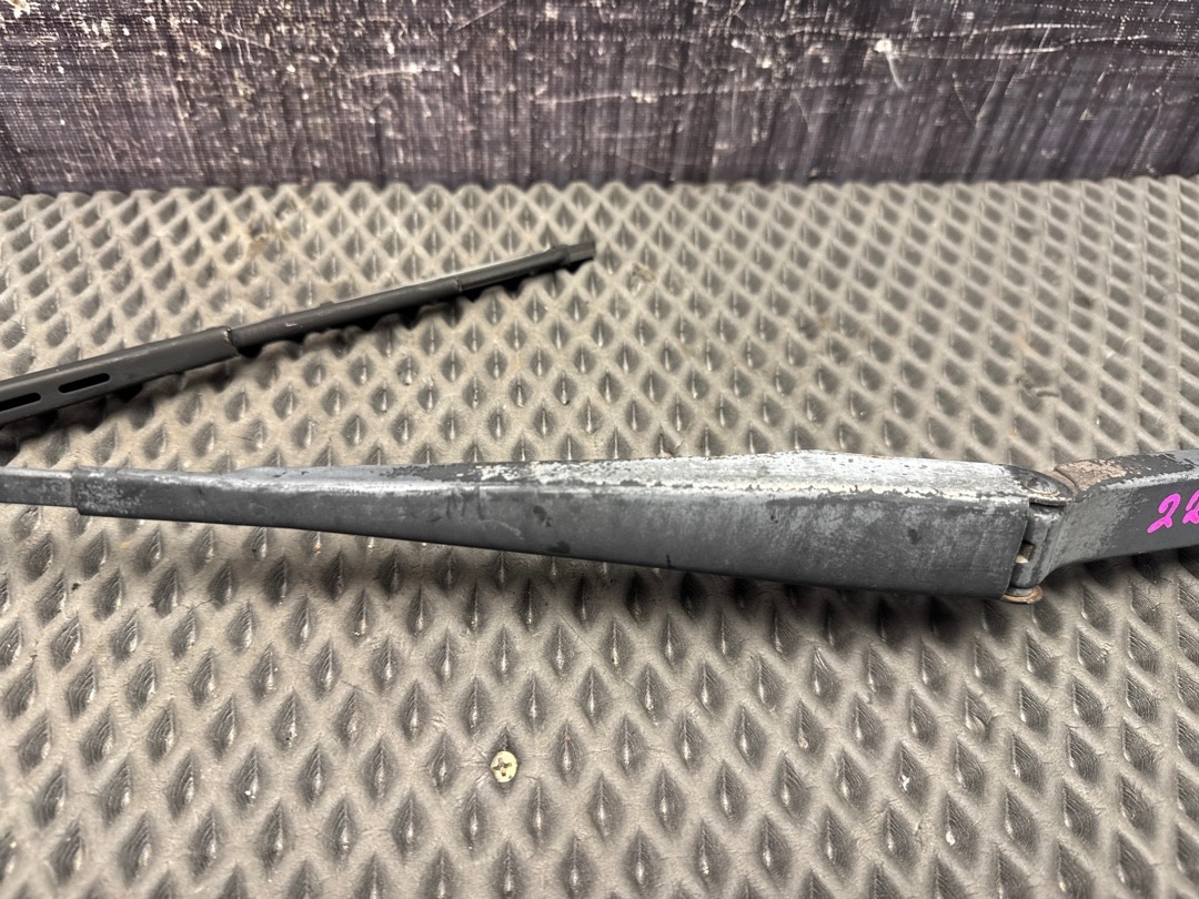 Дворник, 1330 рублей, Красноярск