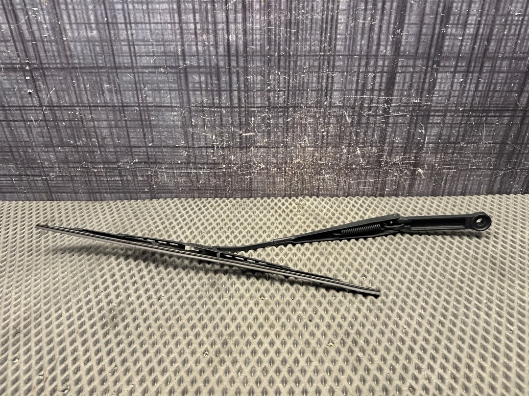 Дворник, 1330 рублей, Красноярск