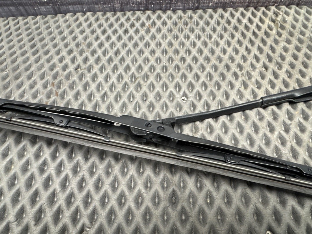 Дворник, 1330 рублей, Красноярск