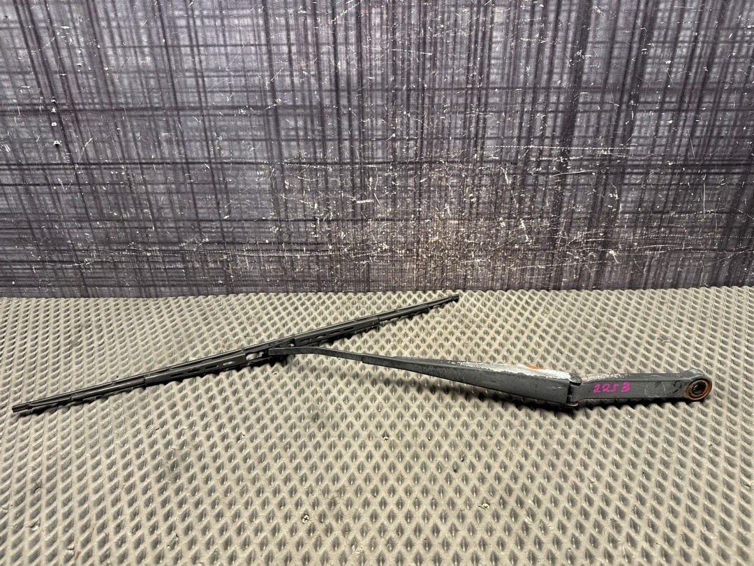 Дворник, 1330 рублей, Красноярск