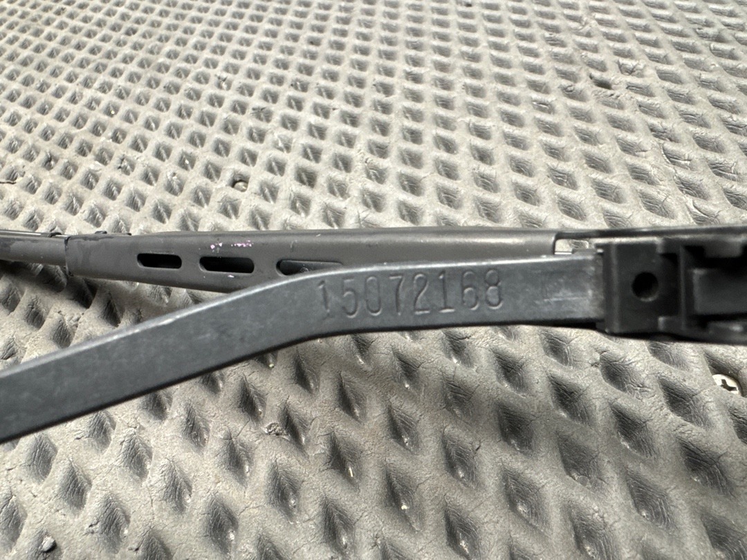 Дворник, 1330 рублей, Красноярск