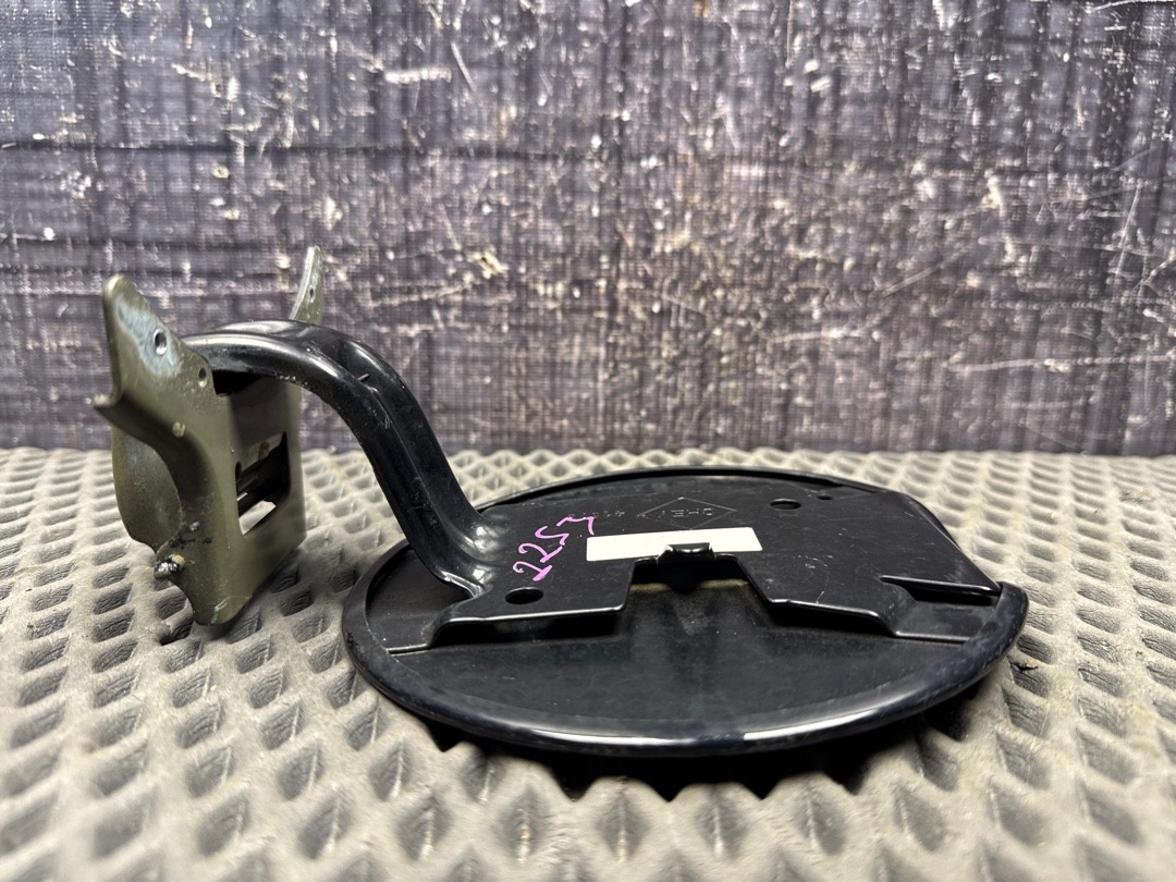 Лючок бензобака, 1960 рублей, Красноярск