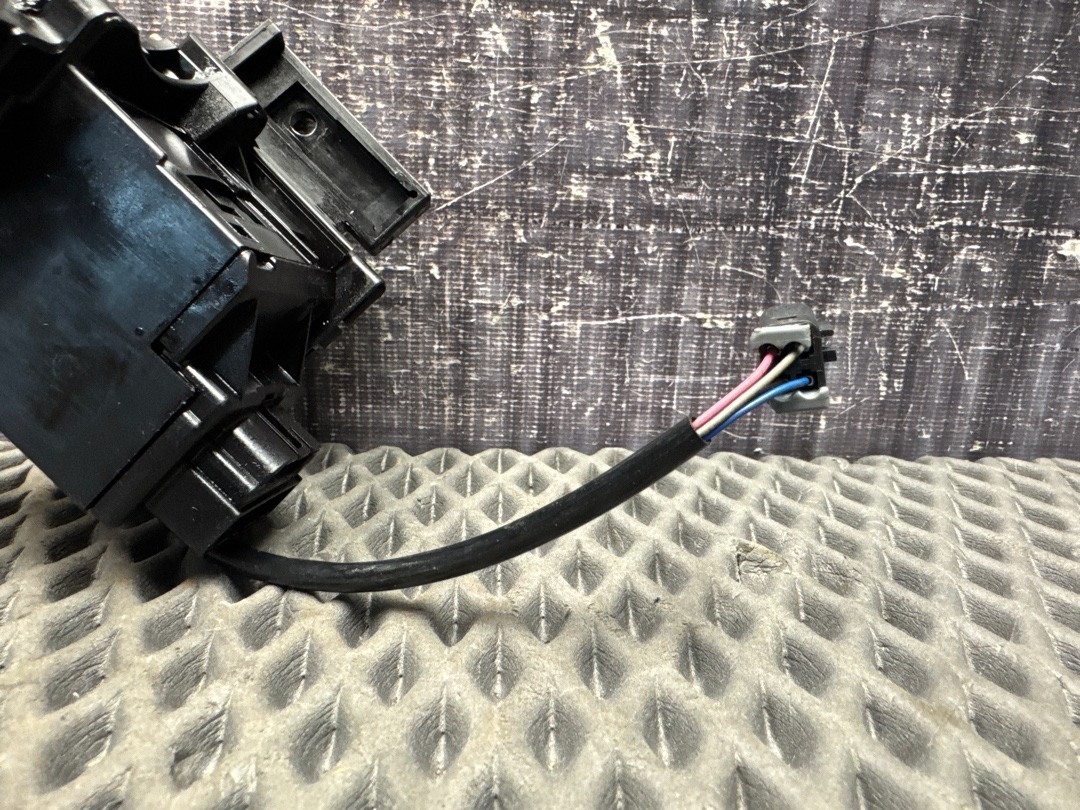 Подрулевой переключатель, 5210 рублей, Красноярск