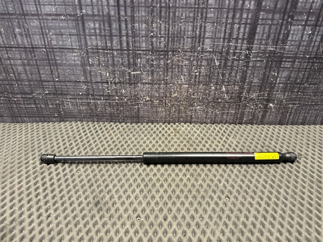 Амортизатор багажника, 2840 рублей, Красноярск