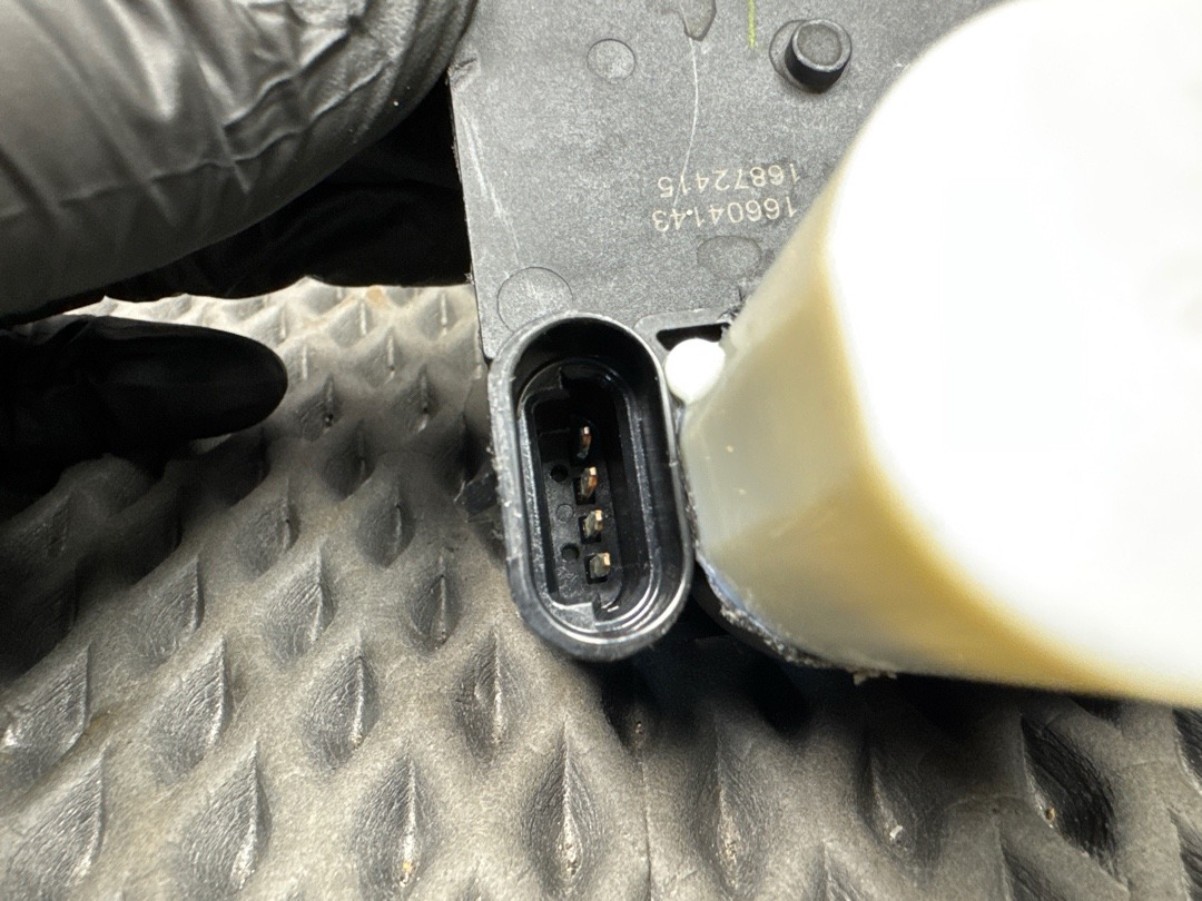 Замок багажника, 7670 рублей, Красноярск