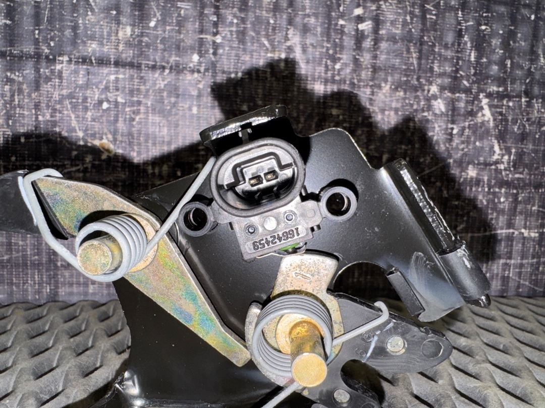 Замок багажника, 1420 рублей, Красноярск