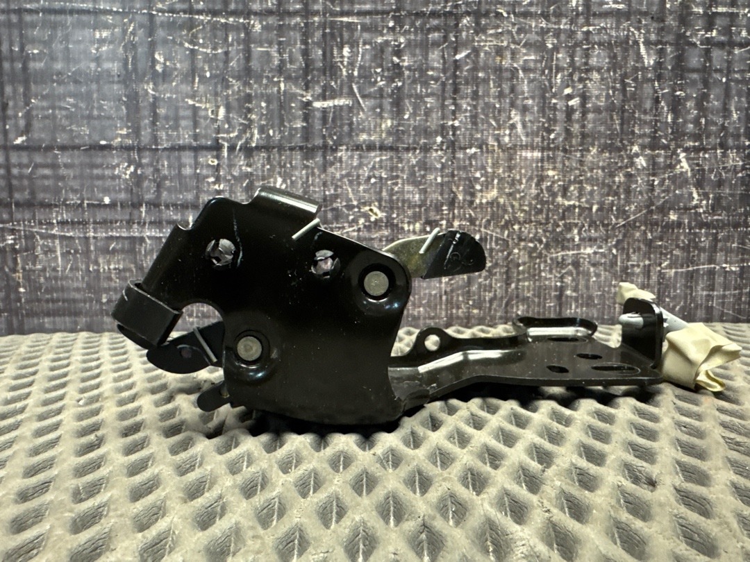 Замок багажника, 1420 рублей, Красноярск