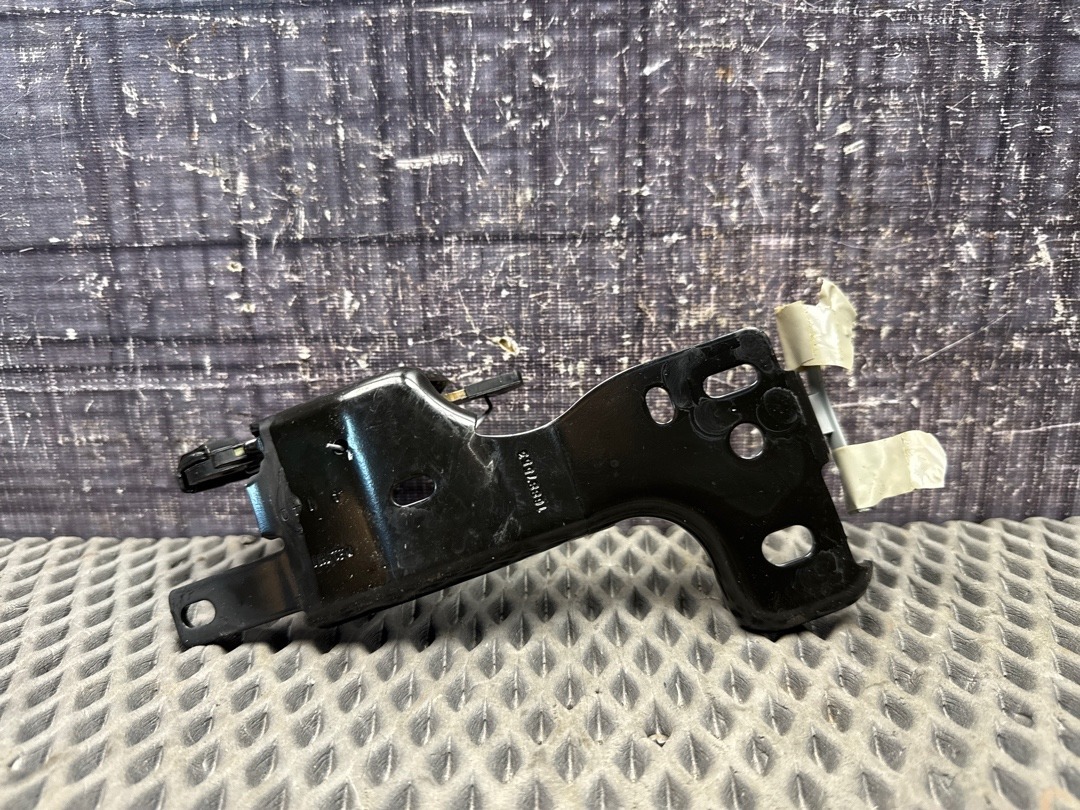 Замок багажника, 1420 рублей, Красноярск