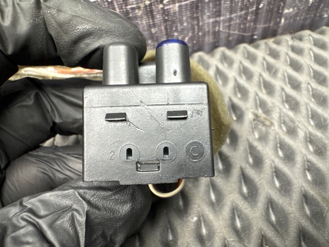 Кнопка памяти сиденья, 620 рублей, Красноярск