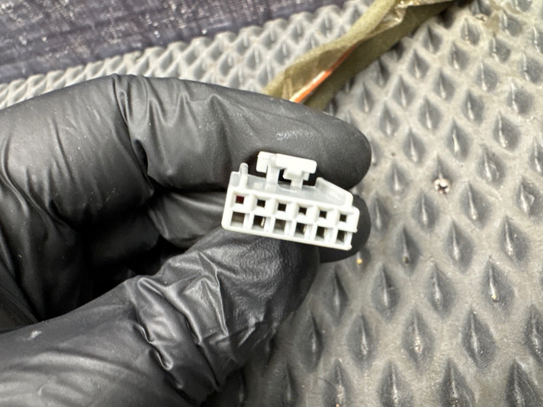 Кнопка памяти сиденья, 620 рублей, Красноярск