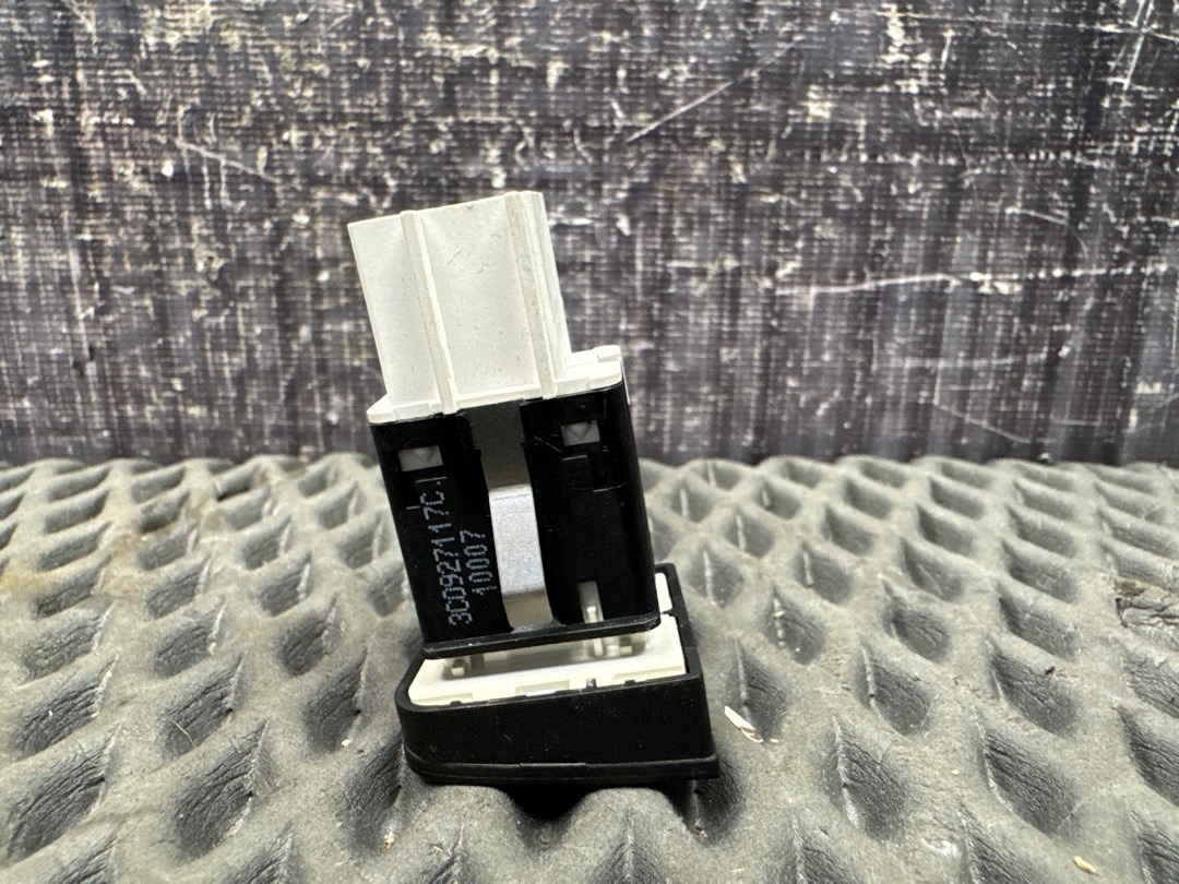 Кнопка ESP, 970 рублей, Красноярск