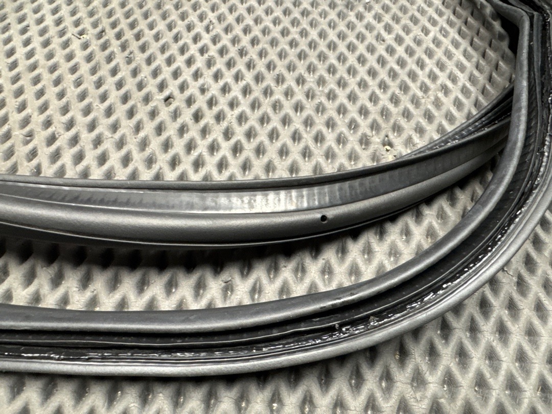 Уплотнитель крышки багажника, 1060 рублей, Красноярск