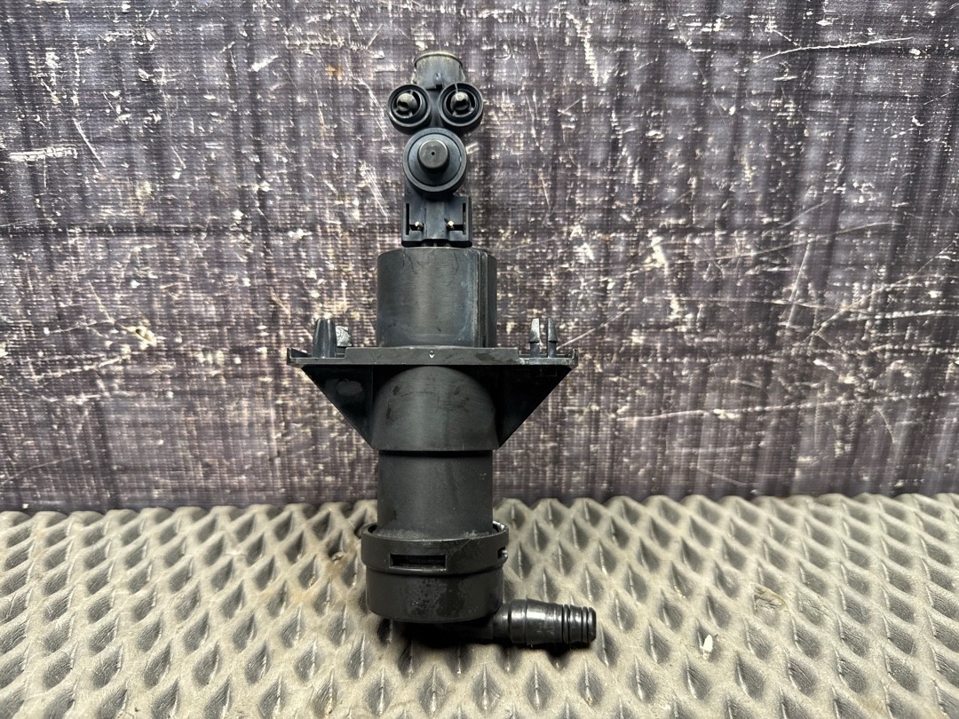 Форсунка омывателя фар, 5860 рублей, Красноярск