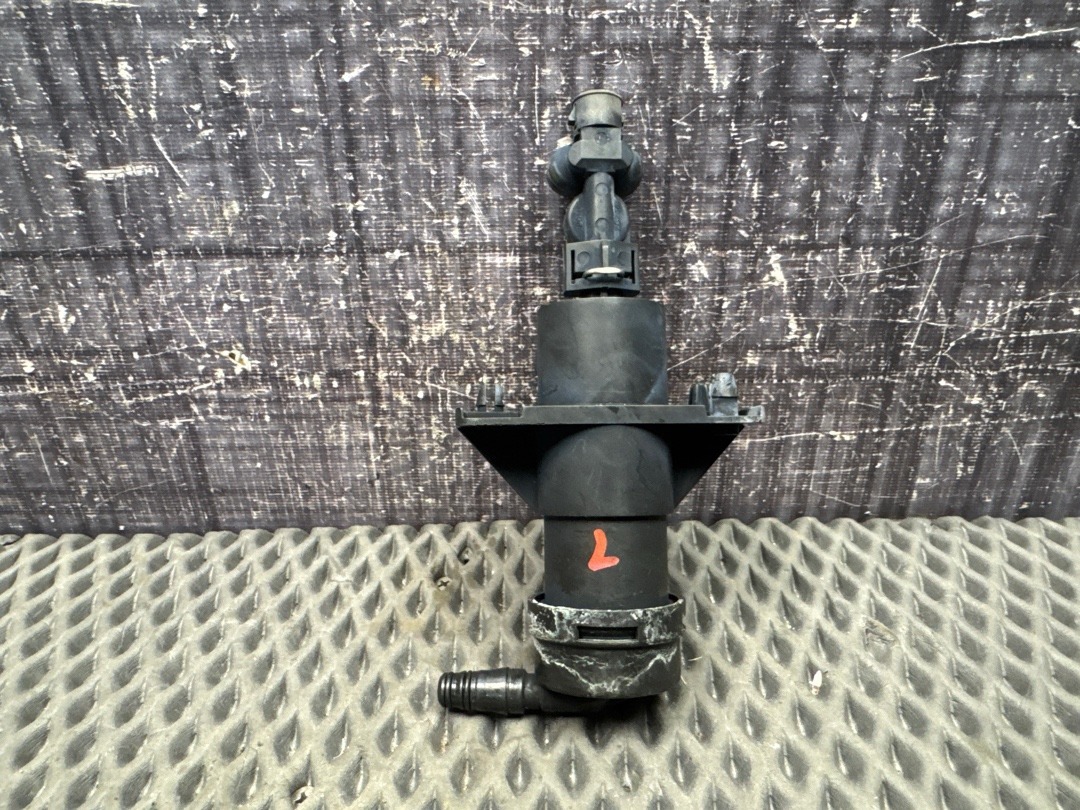 Форсунка омывателя фар, 5860 рублей, Красноярск