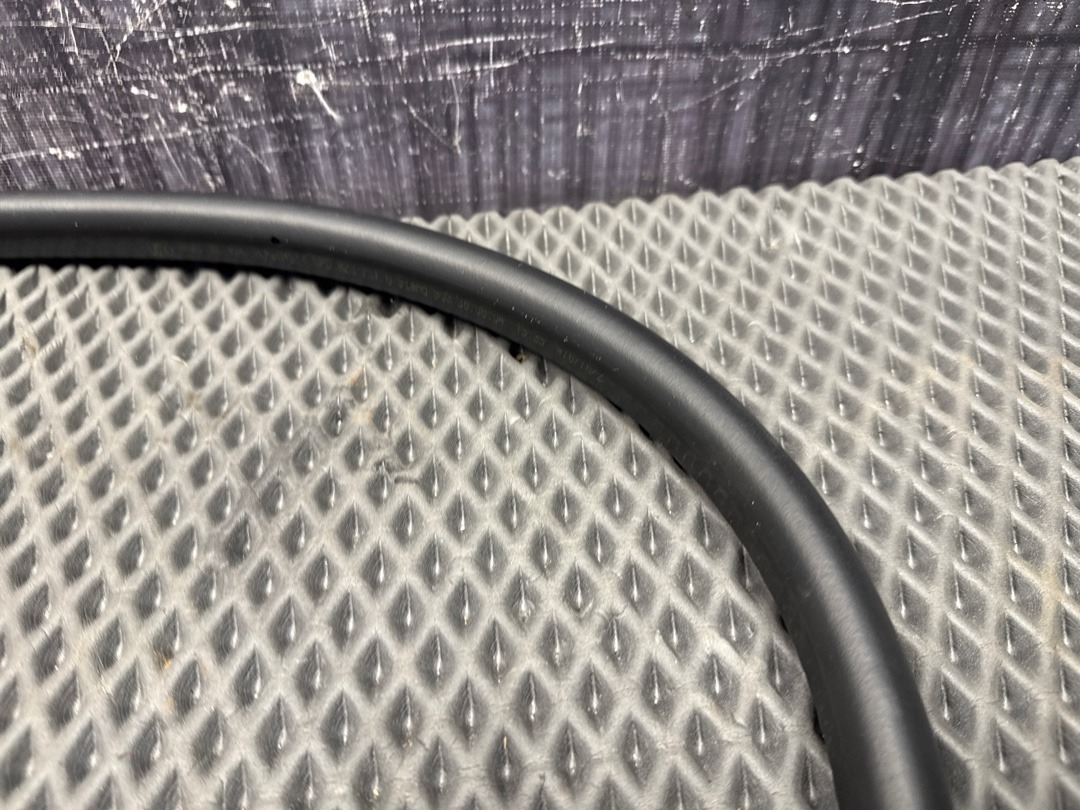 Подкапотный уплотнитель, 1030 рублей, Красноярск