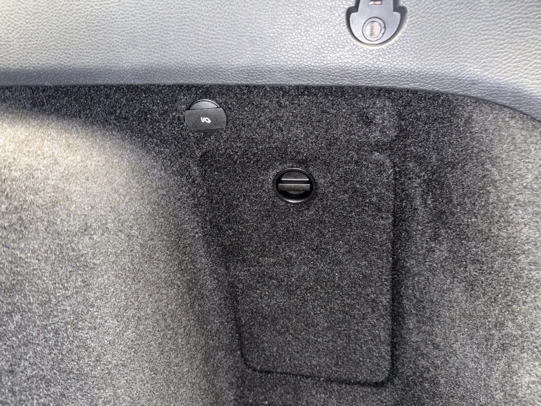 Обшивка багажника, 1920 рублей, Красноярск