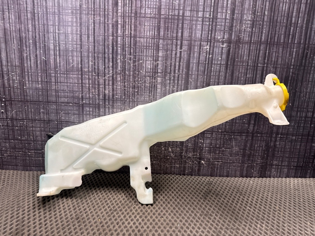 Бачок омывателя, 6460 рублей, Красноярск