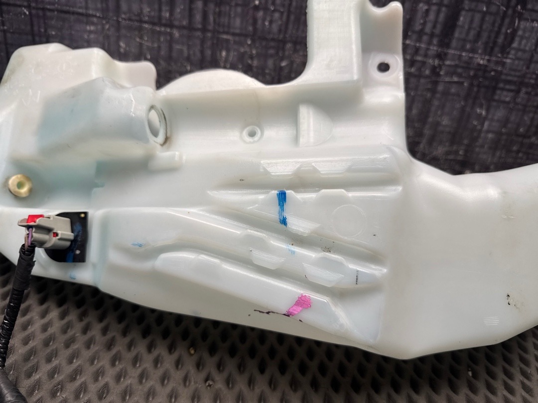 Бачок омывателя, 6460 рублей, Красноярск