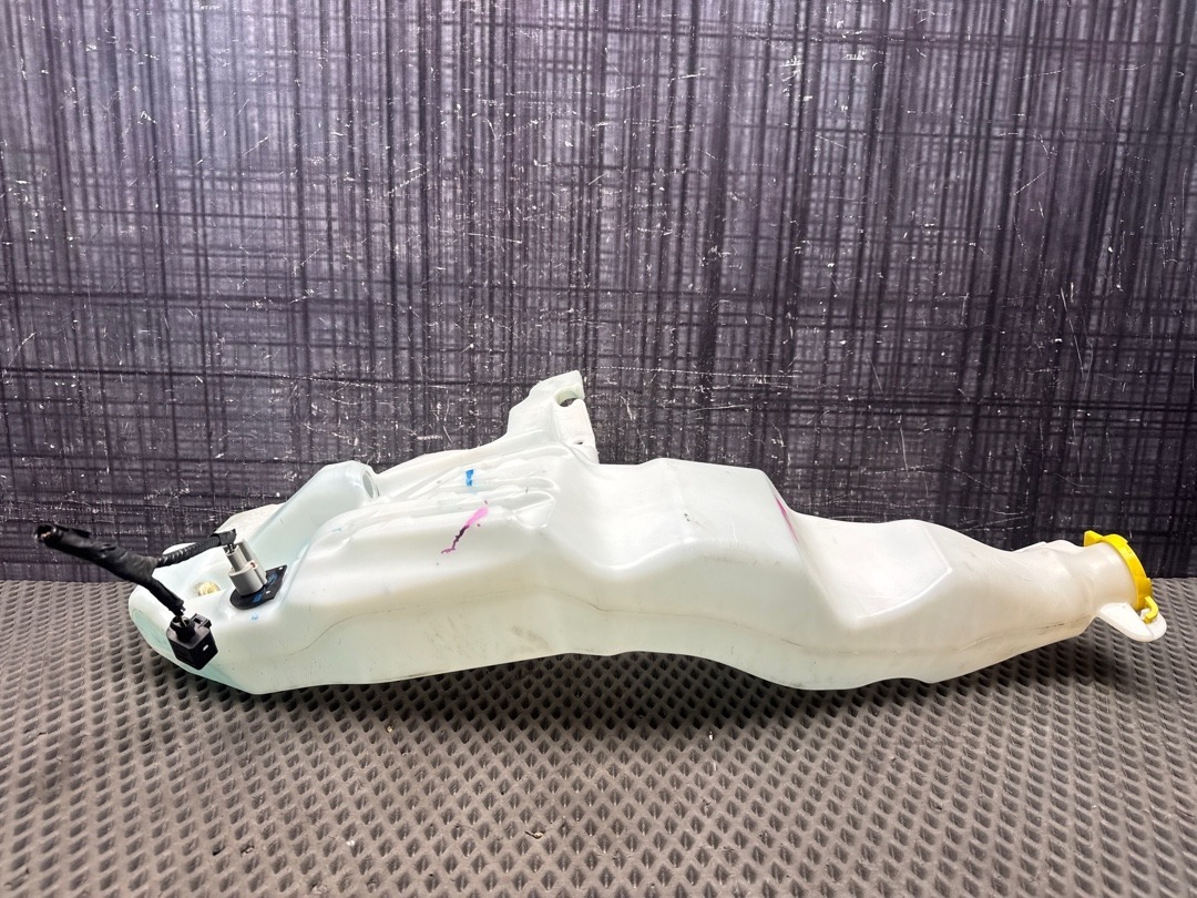 Бачок омывателя, 6460 рублей, Красноярск