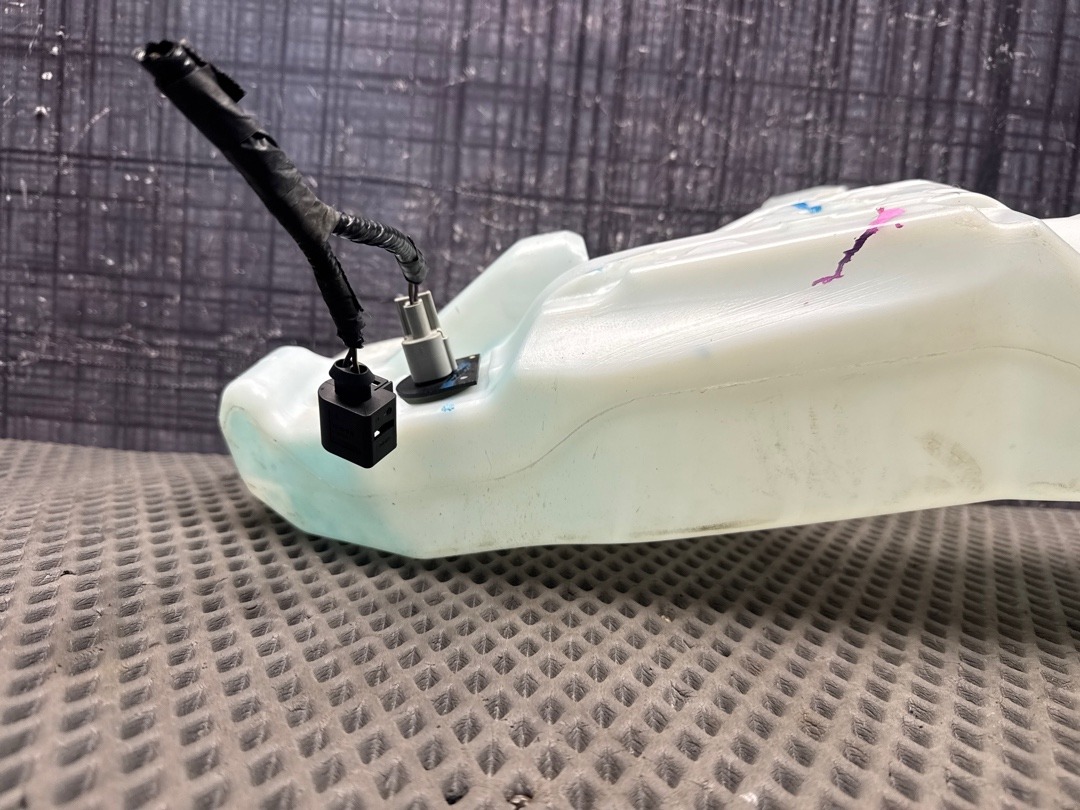 Бачок омывателя, 6460 рублей, Красноярск