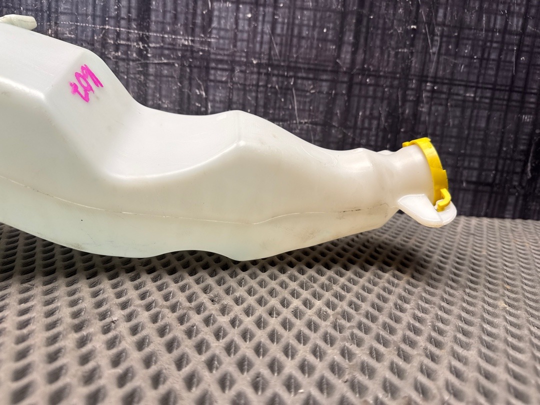 Бачок омывателя, 6460 рублей, Красноярск