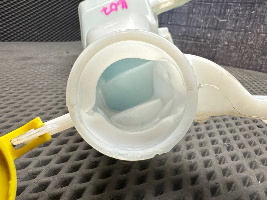 Бачок омывателя, 6460 рублей, Красноярск