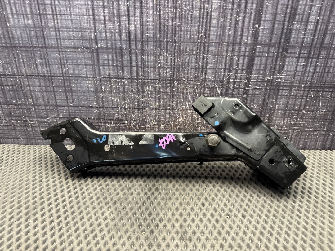 Кронштейн, 4270 рублей, Красноярск