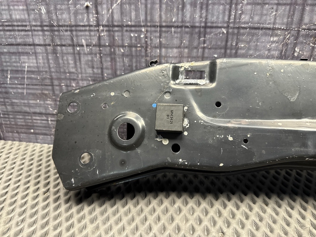 Рамка радиатора, 9880 рублей, Красноярск