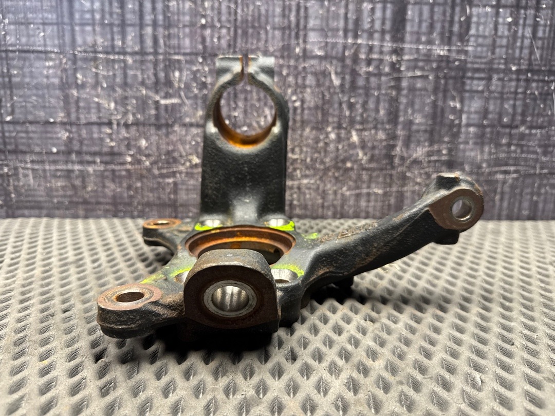 Поворотный кулак, 2370 рублей, Красноярск